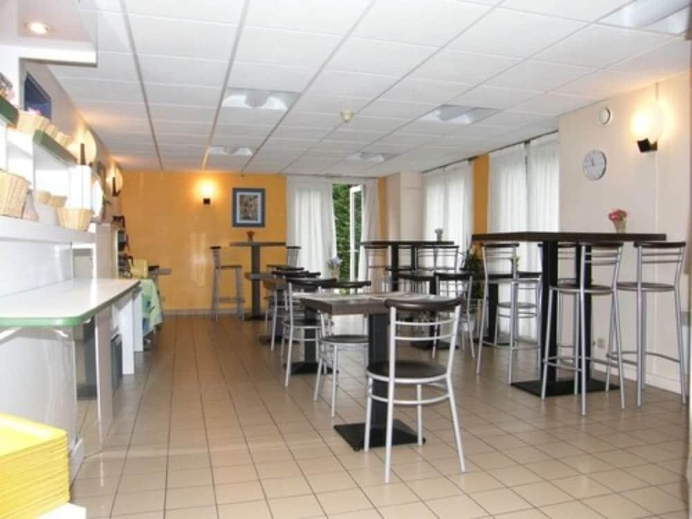 Hotel Mister Bed Lomme Lille Zewnętrze zdjęcie
